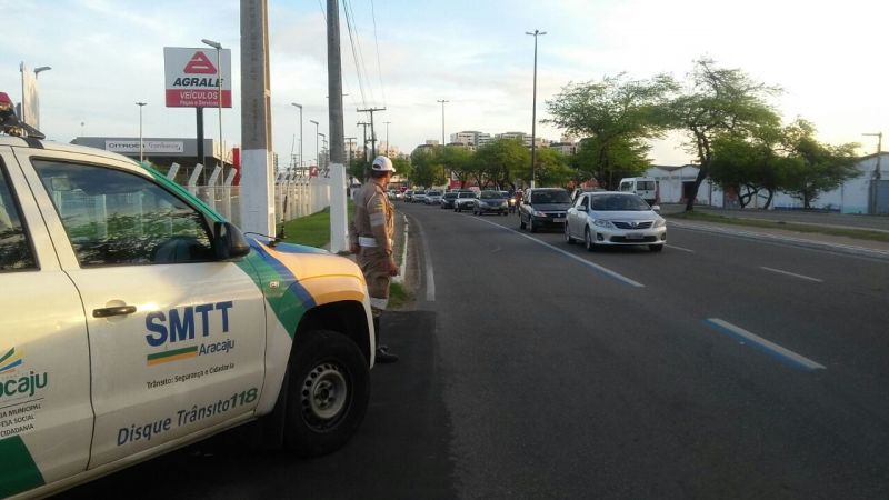 SMTT adia autuações por desrespeito à faixa azul - SMTT Aracaju